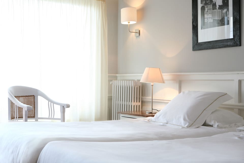 In-room safe, individually furnished, desk, laptop workspace