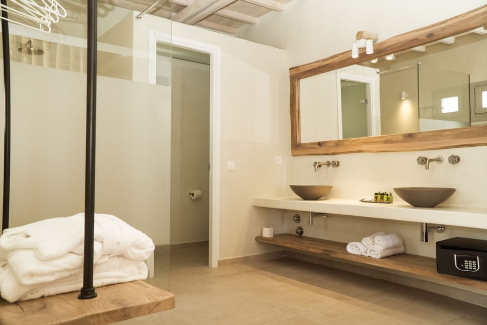 Legacy Suites Hotel in Mykonos