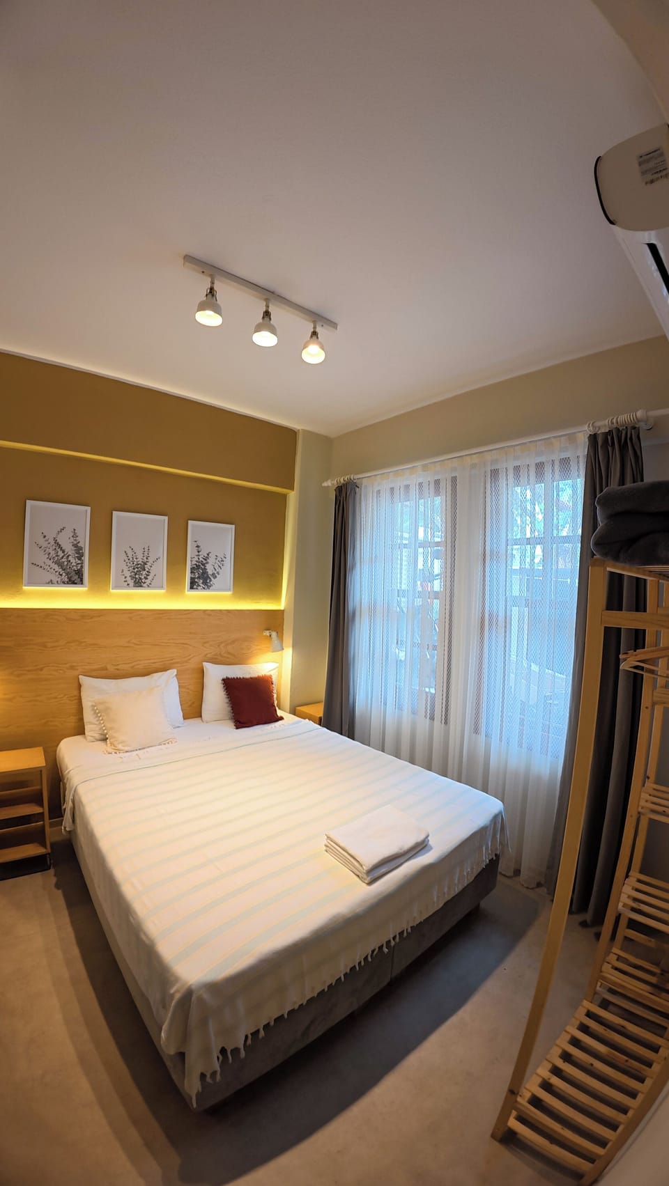 Double or Twin Room | Iron/ironing board, free WiFi, bed sheets