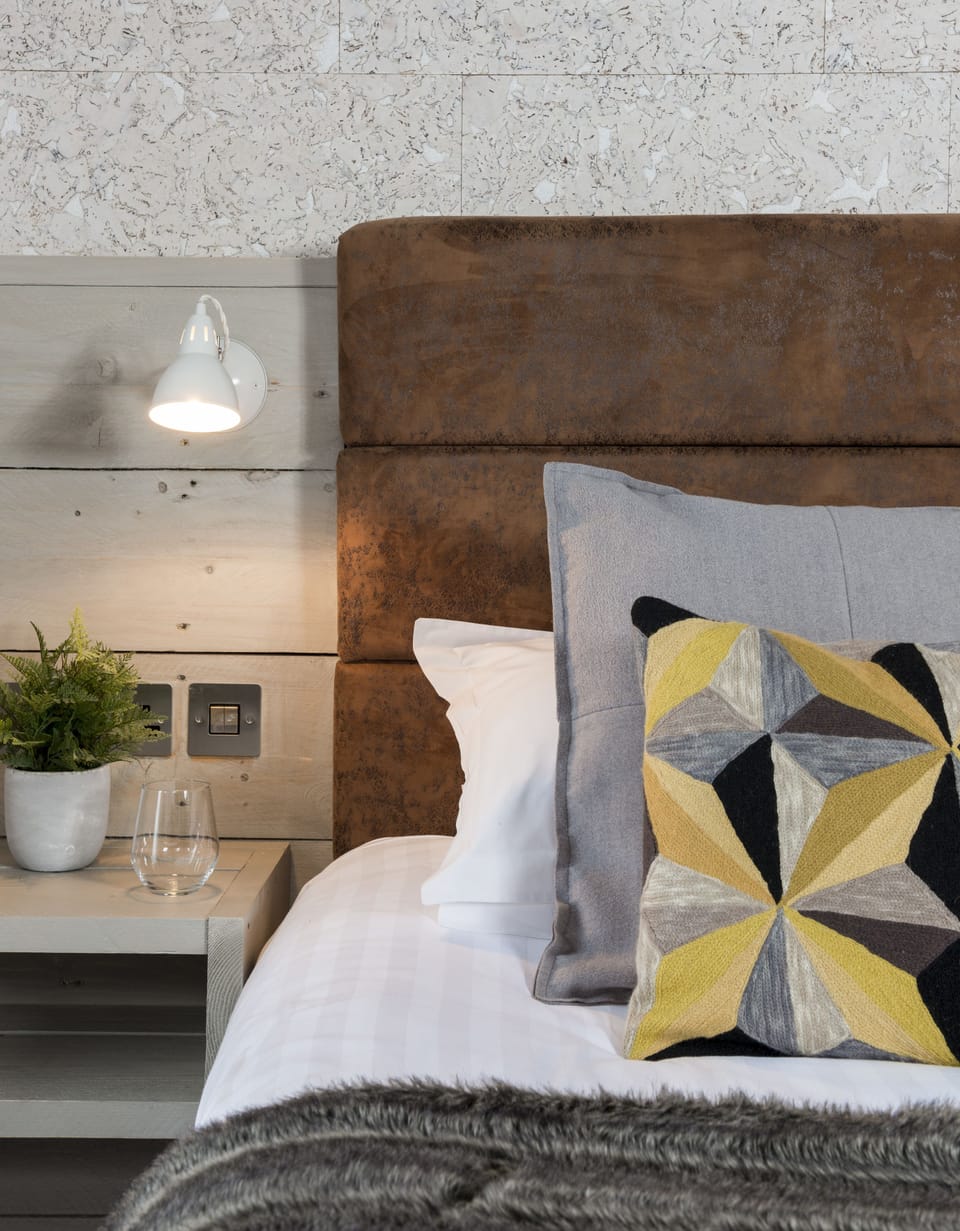 Junior Suite | Egyptian cotton sheets, premium bedding, iron/ironing board, free WiFi