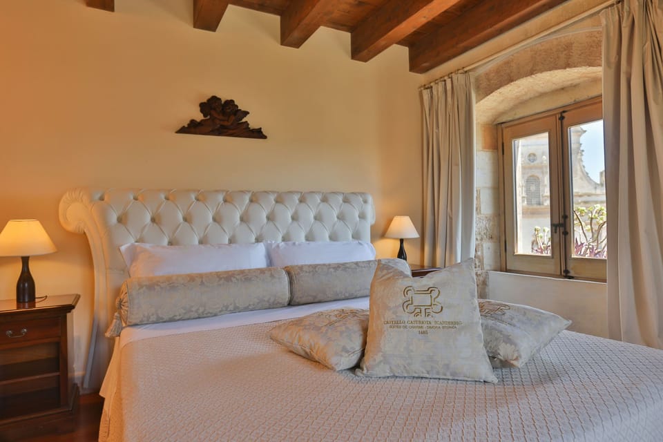 Comfort Double or Twin Room, Private Bathroom, City View | City view