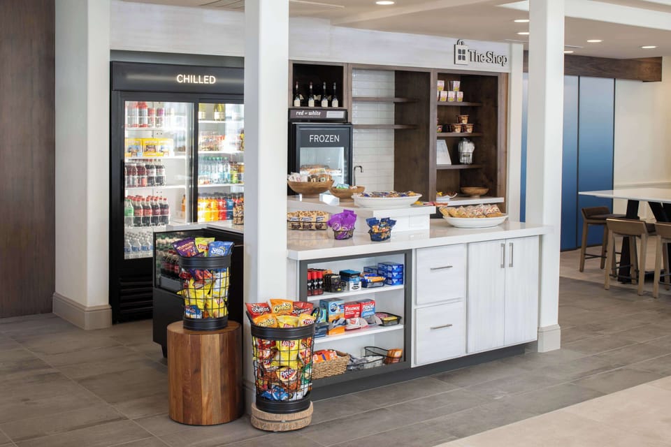 Snack bar