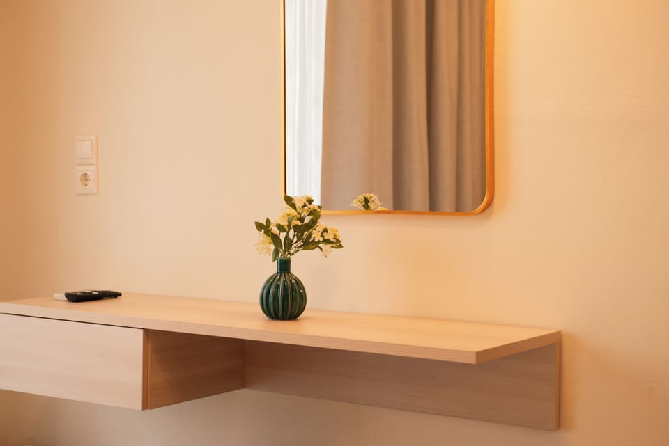 Superior Room | In-room safe, desk, soundproofing, iron/ironing board