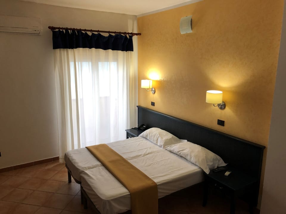 Minibar, in-room safe, desk, soundproofing