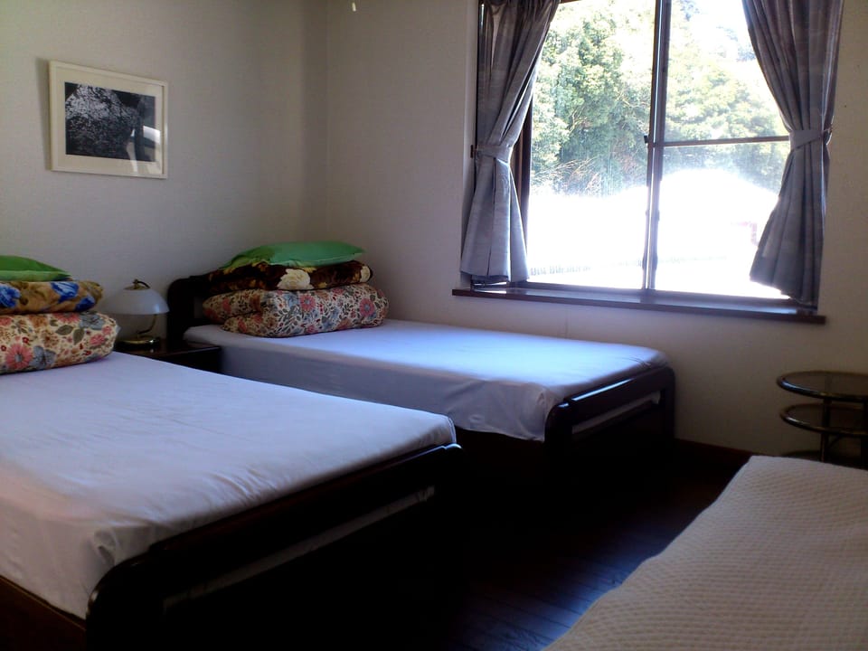 Western Style Room with Shared Bathroom	 | WiFi (free), bed sheets