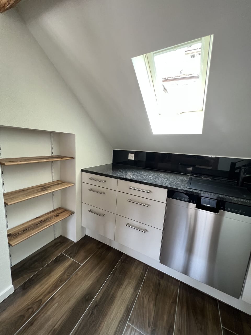 Apartment (Apartment Suite) | Private kitchen | Espresso maker, coffee/tea maker, electric kettle