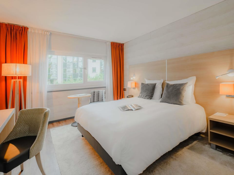 Privilege, Room, 1 Double Bed, Garden View | Premium bedding, in-room safe, desk, blackout drapes