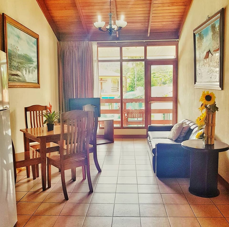 Junior Suite, 1 Bedroom, Non Smoking, Garden View | 1 bedroom, premium bedding, in-room safe, individually furnished