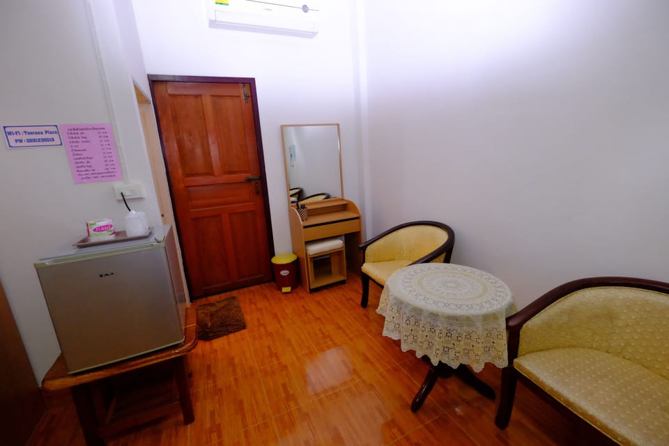 Standard Double Room | Room amenity