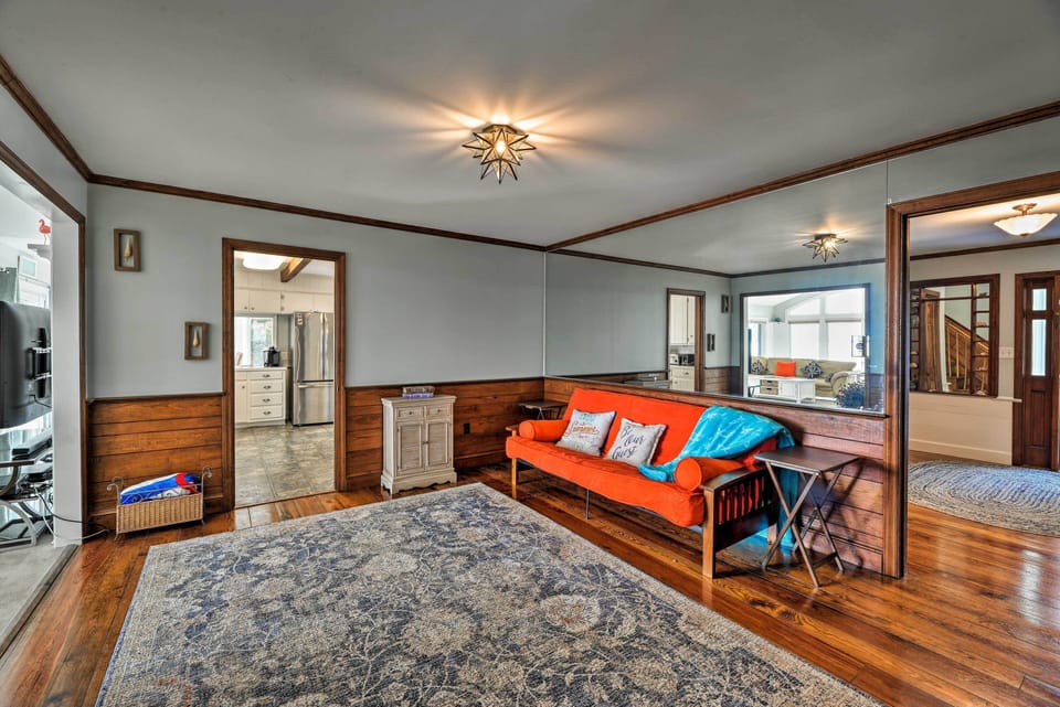 Lounge Room