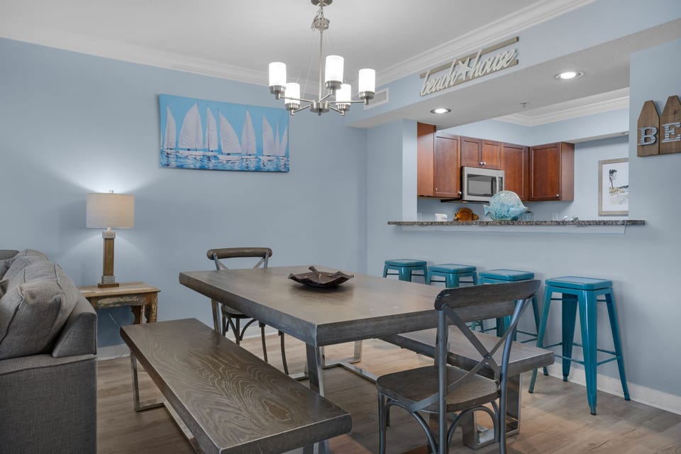 Dining table and eat-in bar seating