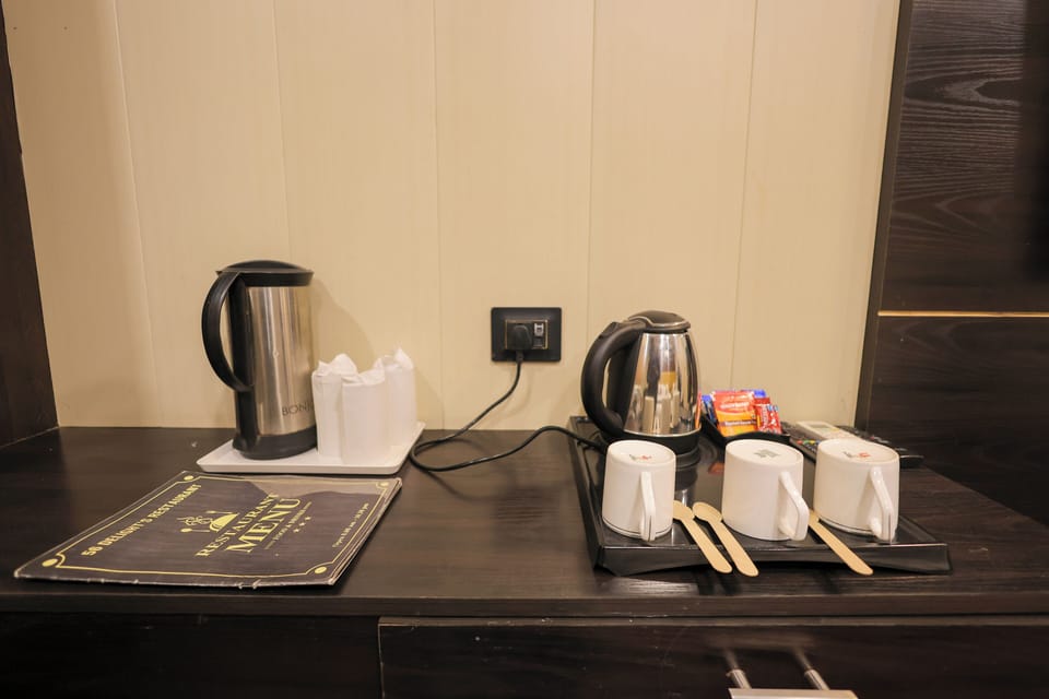 Super Deluxe Triple Room | Coffee and/or coffee maker