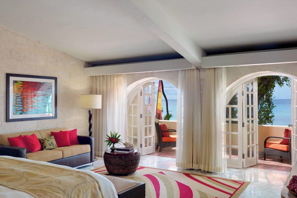 Junior Suite Ocean View, Junior Suite | Minibar, in-room safe, blackout drapes, iron/ironing board