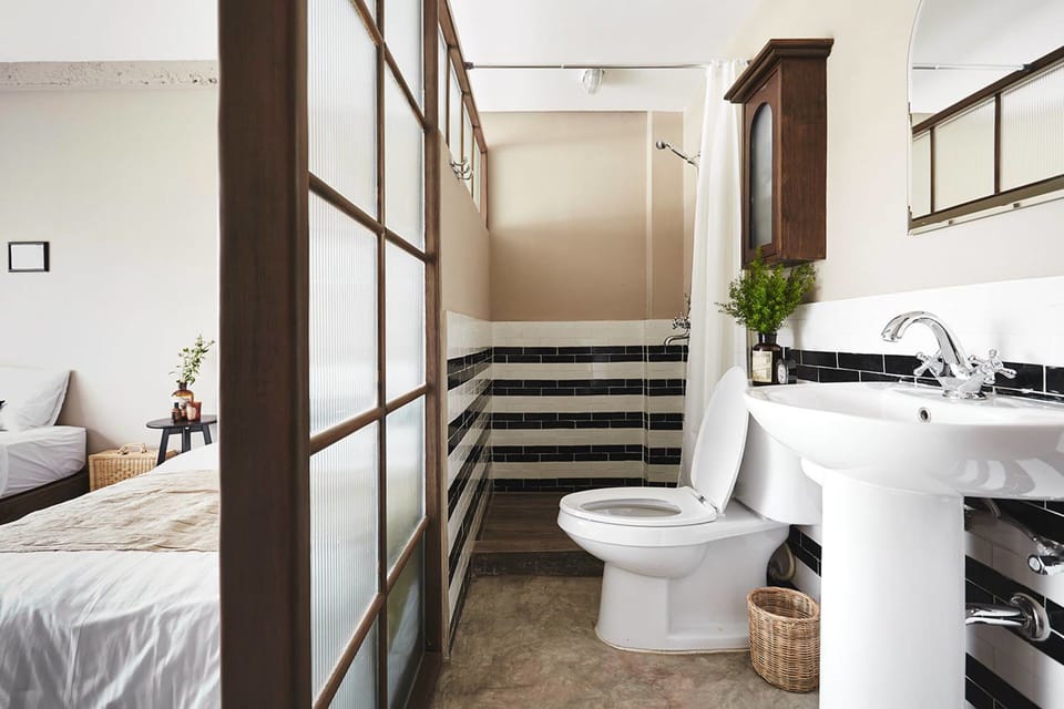 No.3 Twin Room | Bathroom | Free toiletries, slippers, towels