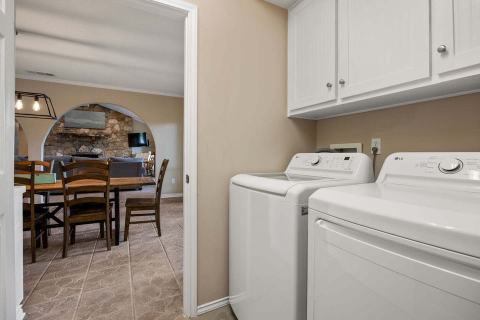 Full washer/dryer available for guest use