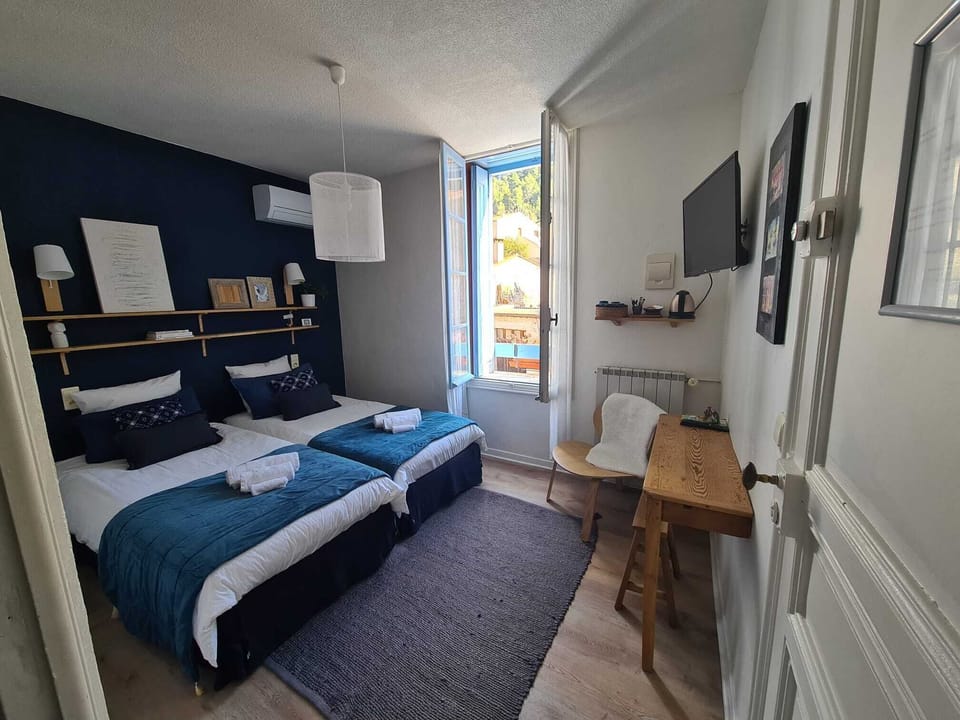 Twin Room (VALLESPIR) | 1 bedroom, premium bedding, individually decorated