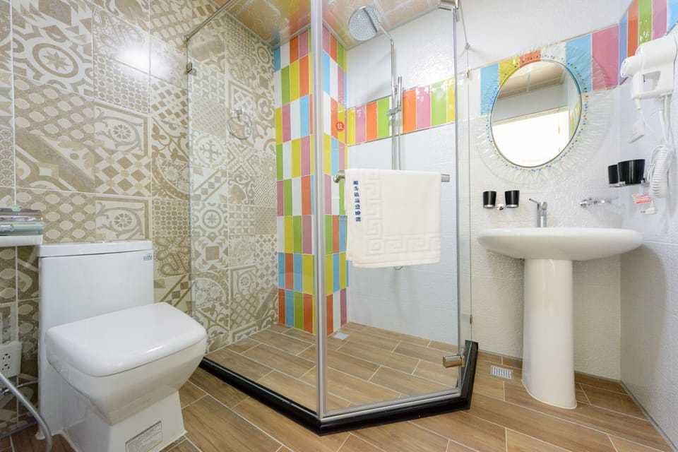 Bathroom shower