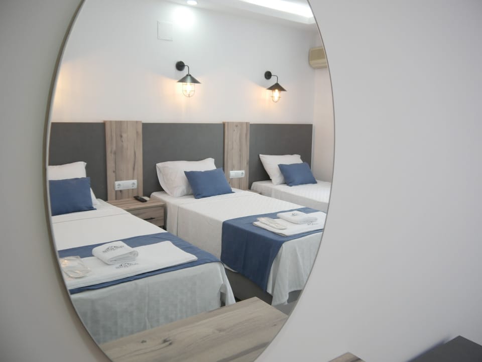 Standard Tree Single Bed Room | Desk, free WiFi, bed sheets