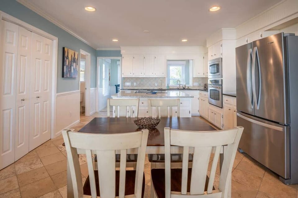 Second dining area
