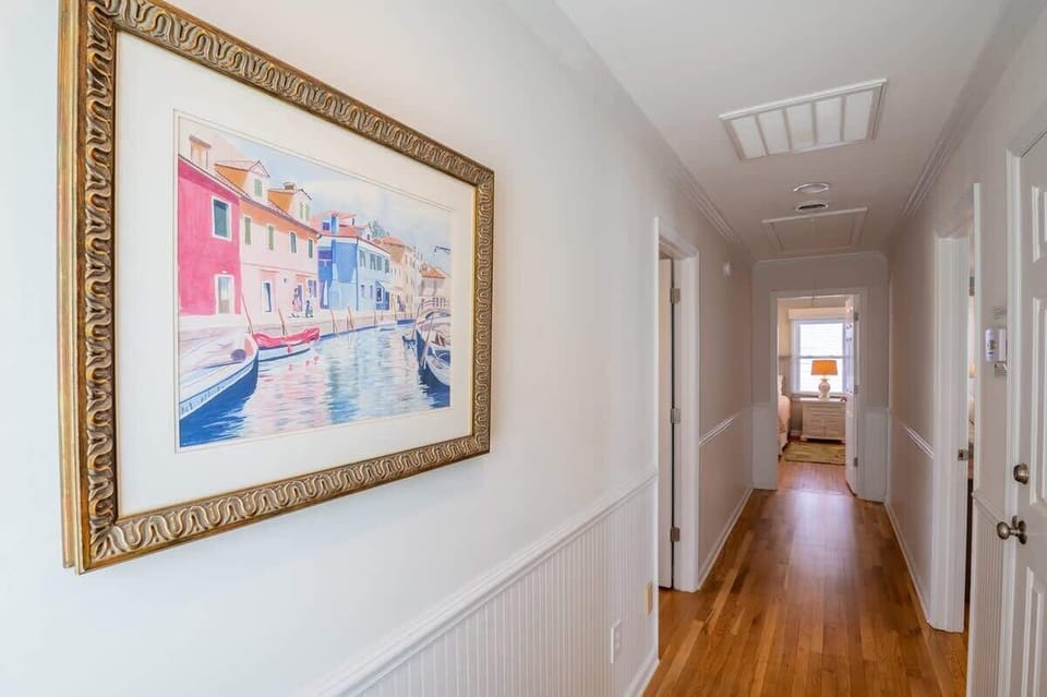 Hallway leading to bedrooms