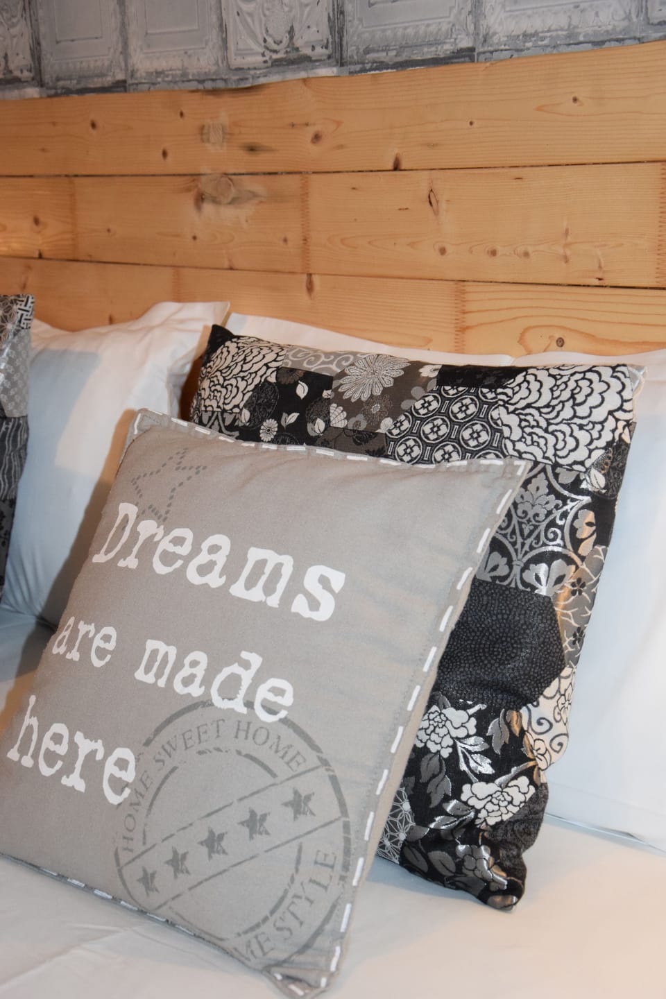 The Dunes | Cribs (surcharge), WiFi (free), bed sheets