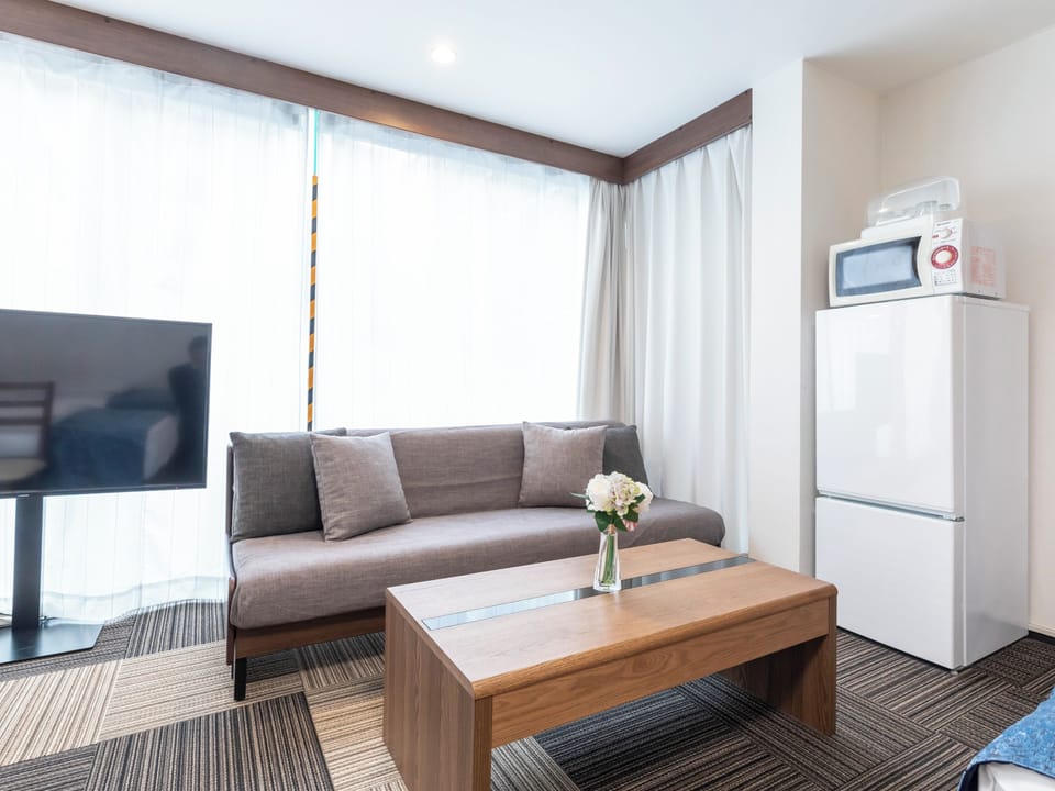 [Non Smoking] Family Room (Up to 6 People) | Desk, blackout drapes, soundproofing, free WiFi