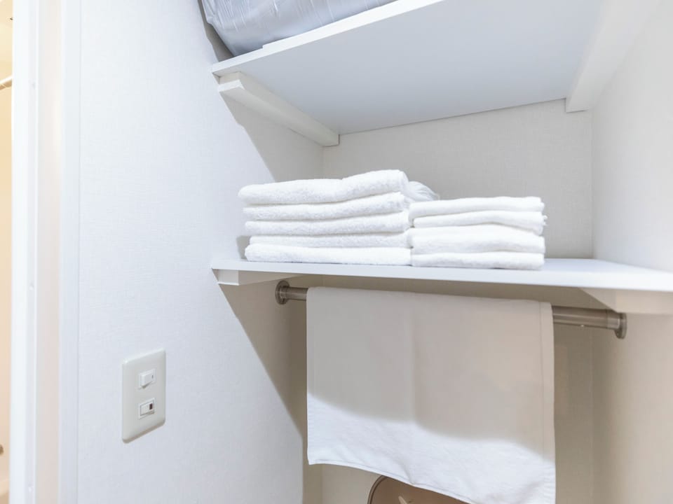 [Non Smoking] Family Room (Up to 6 People) | Desk, blackout drapes, soundproofing, free WiFi