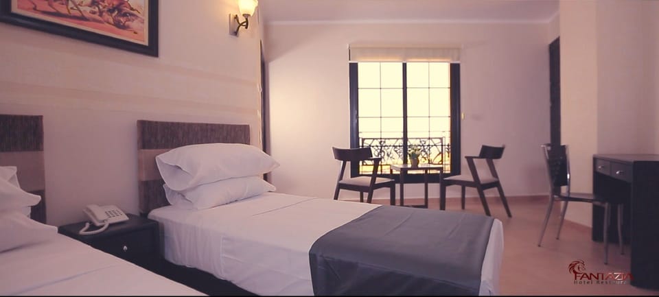 Superior Single Room | Premium bedding, minibar, desk, blackout drapes