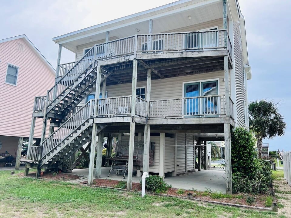 House, 3 Bedrooms | Exterior
