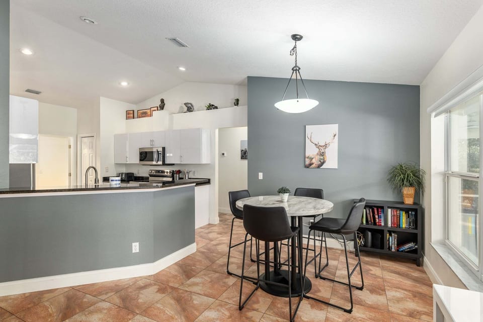 House, 3 Bedrooms | Dining