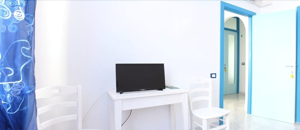 Quadruple Room, 2 Bedrooms, Ground Floor | Desk, free WiFi, bed sheets