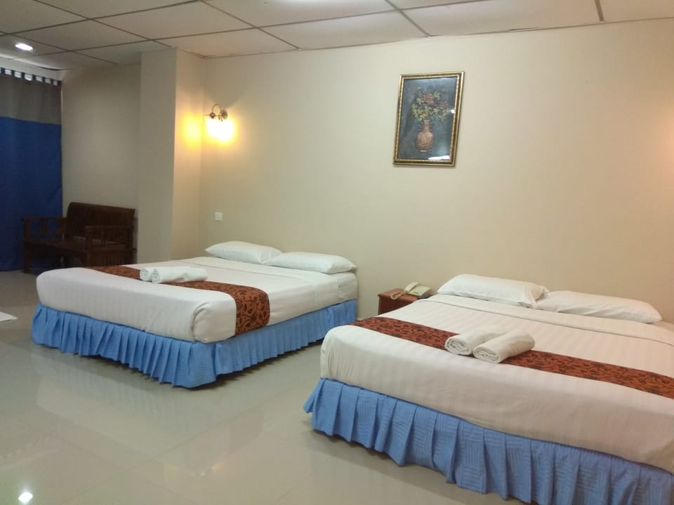 In-room safe, desk, iron/ironing board, free WiFi