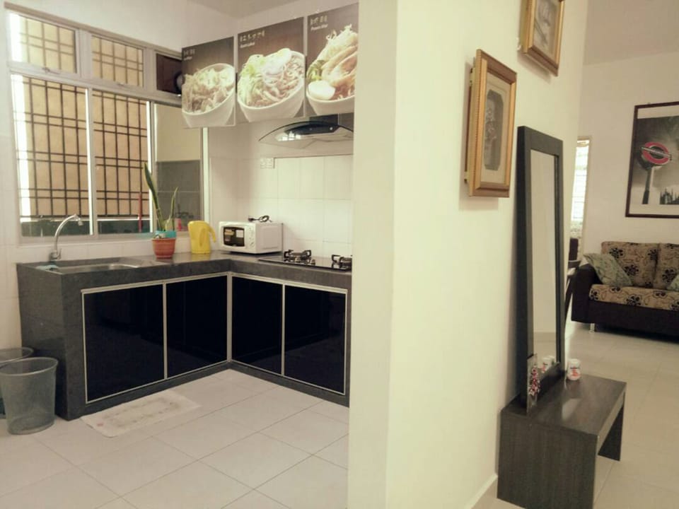 Apartment, 2 Bedrooms | Private kitchenette | Full-size fridge, microwave, stovetop, electric kettle