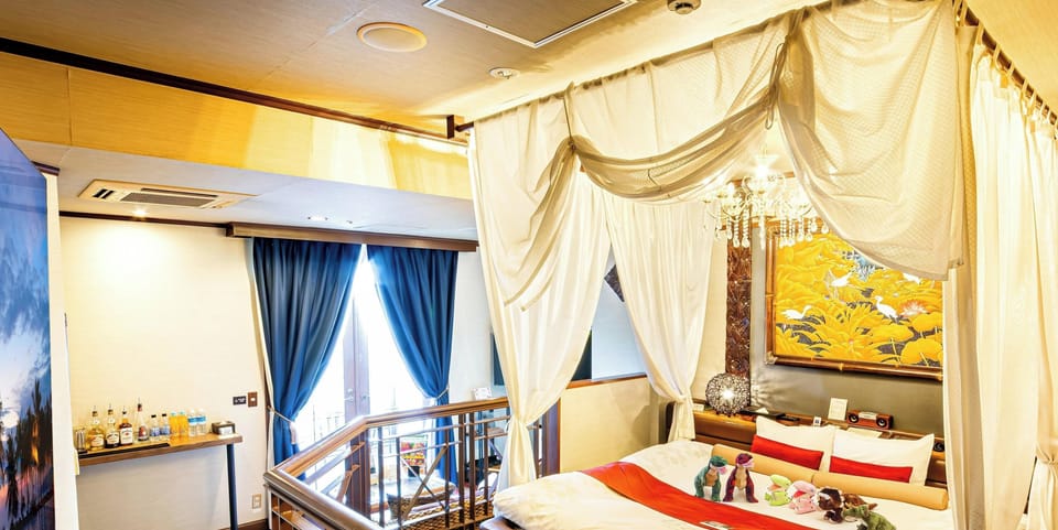 Royal Room with Open-Air Bath, Smoking | Blackout drapes, free WiFi, bed sheets
