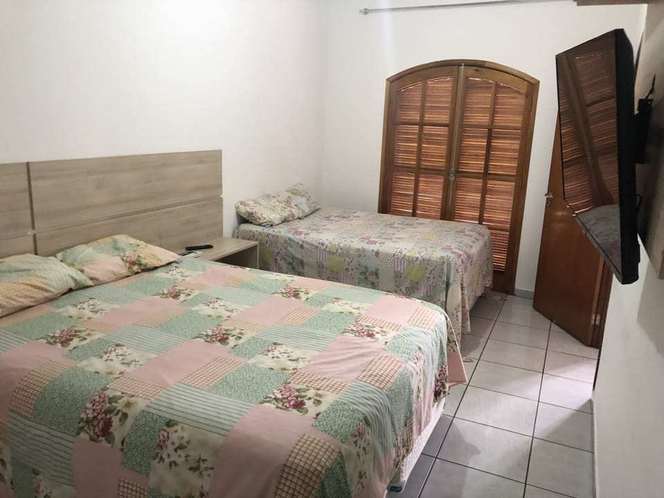 Shared Dormitory, 2 Queen Beds | 1 bedroom, premium bedding, blackout drapes, iron/ironing board