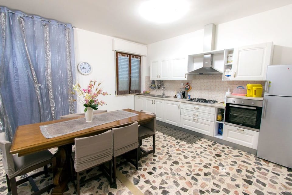 Family House, 3 Bedrooms, Terrace | Private kitchen | Fridge, oven, stovetop, dishwasher