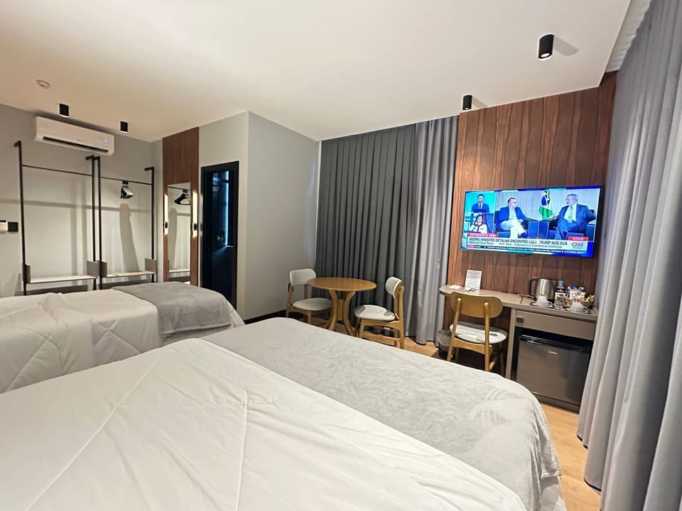 Premium bedding, minibar, desk, blackout drapes