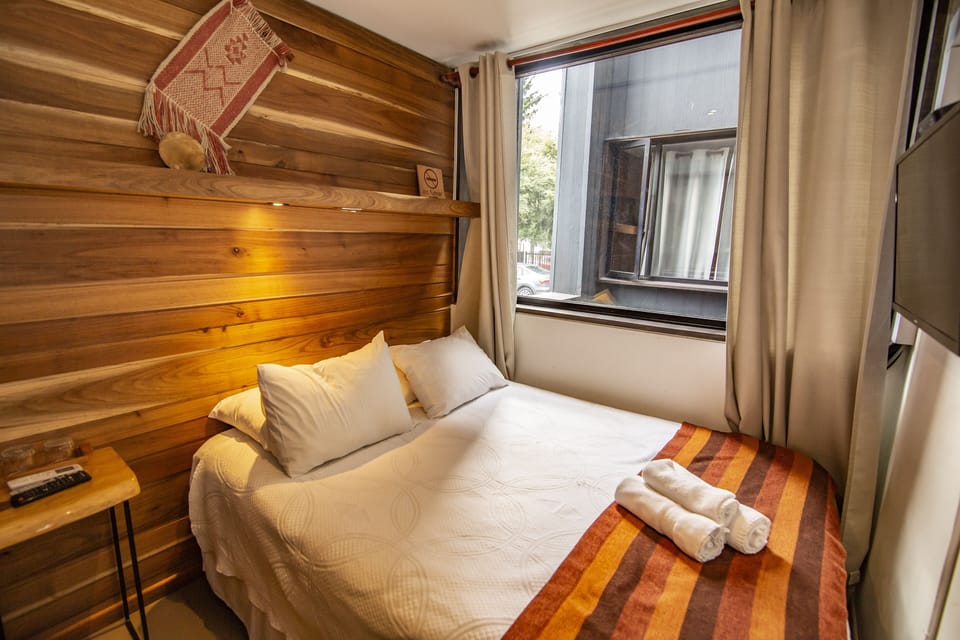MATRIMONIAL ECONOMICA PEQUEÑA | Premium bedding, in-room safe, individually decorated