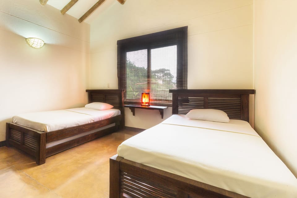 Standard Room | In-room safe, desk, blackout drapes, iron/ironing board