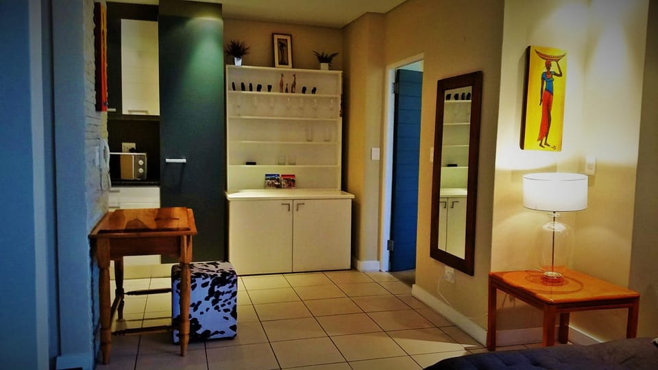 Family Apartment, 2 Bedrooms, Balcony, Mountain View | 2 bedrooms, premium bedding, desk