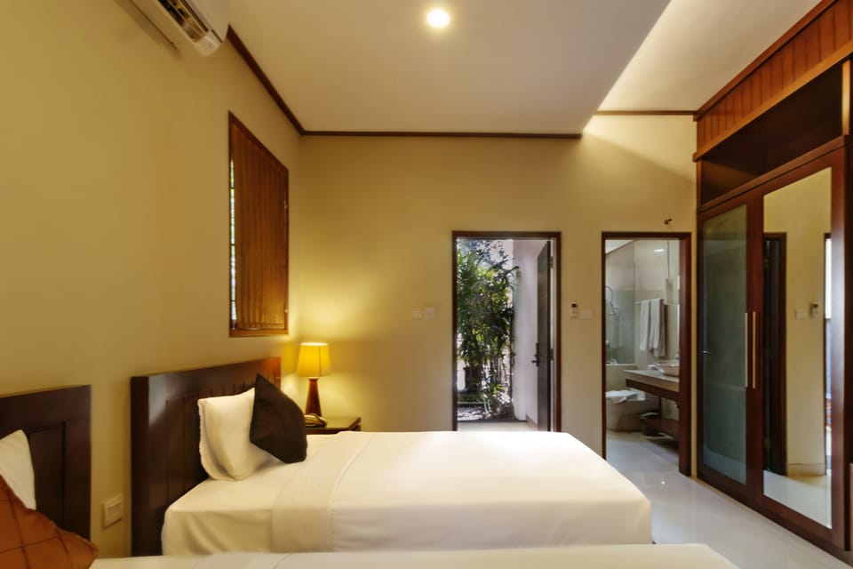 Deluxe Premier Interconnecting Room with Pool View | View from room