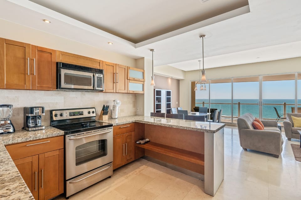 Condo | Private kitchen | Full-size fridge, microwave, oven, stovetop