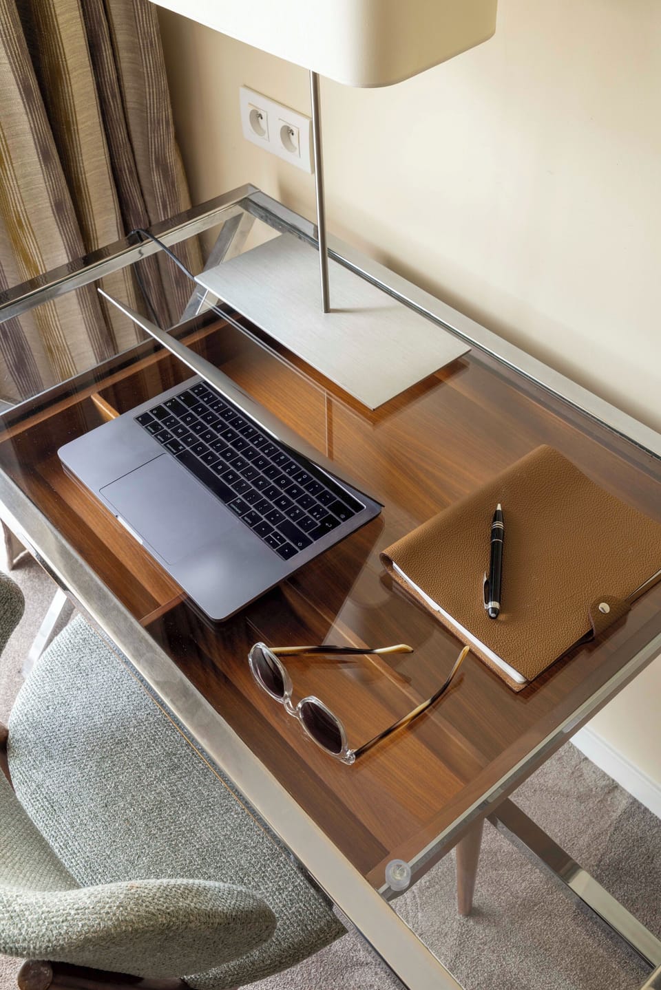 Executive Double Room | Minibar, in-room safe, desk, laptop workspace
