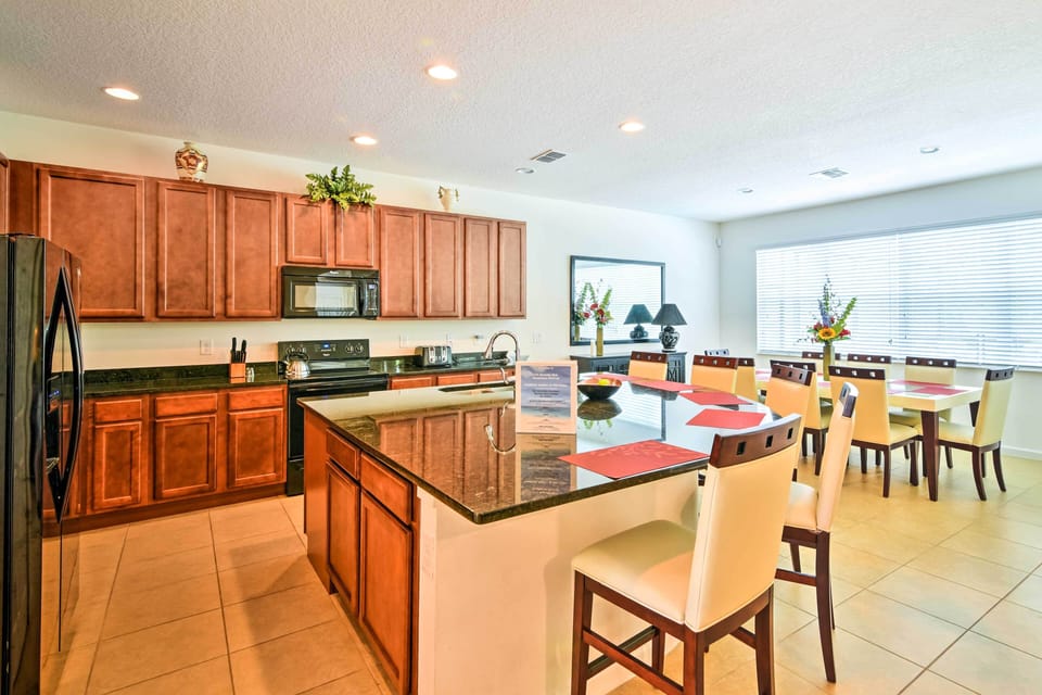 Kitchen | Fully Equipped
