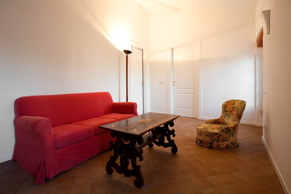 Double Room | Living room | 42-inch Smart TV with digital channels, TV