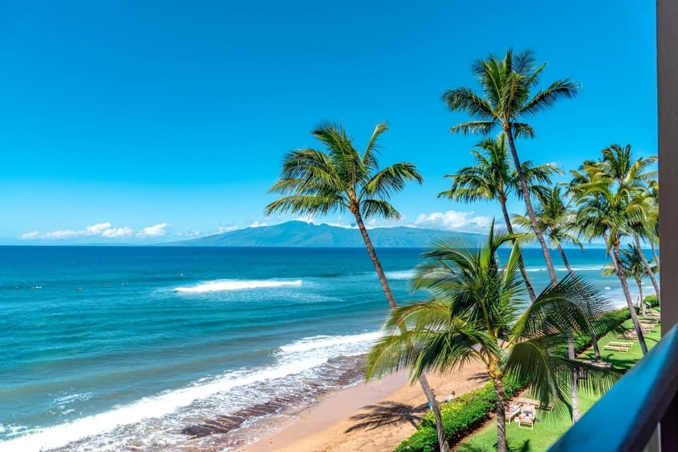 Welcome to The Mahana Unit 419, your luxury paradise awaits!    