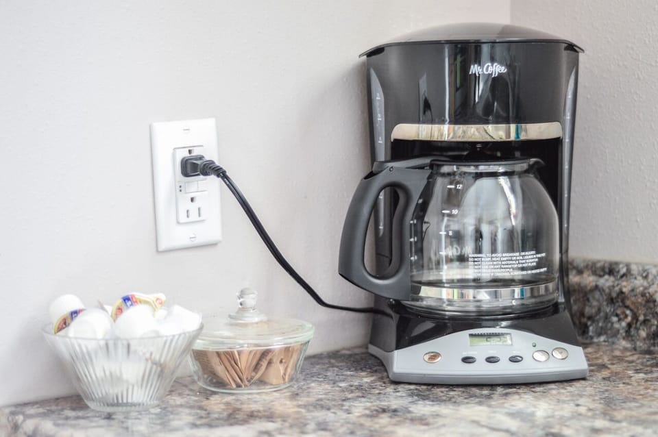 Kitchen amenities