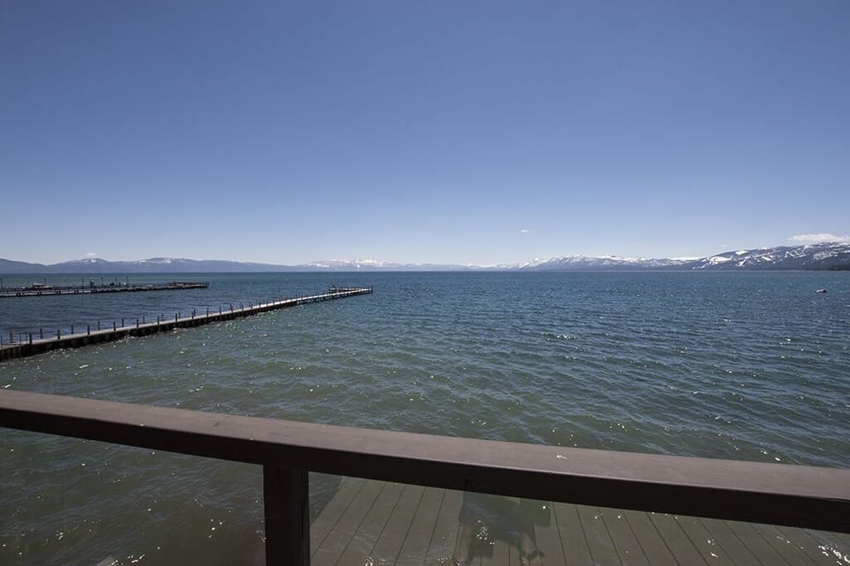 SH16ExteriorDeckView