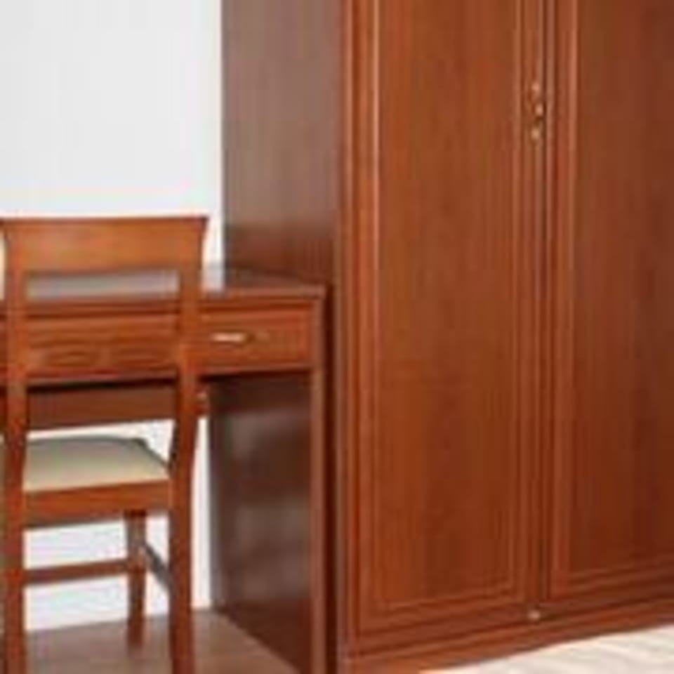 Double Room | In-room business center