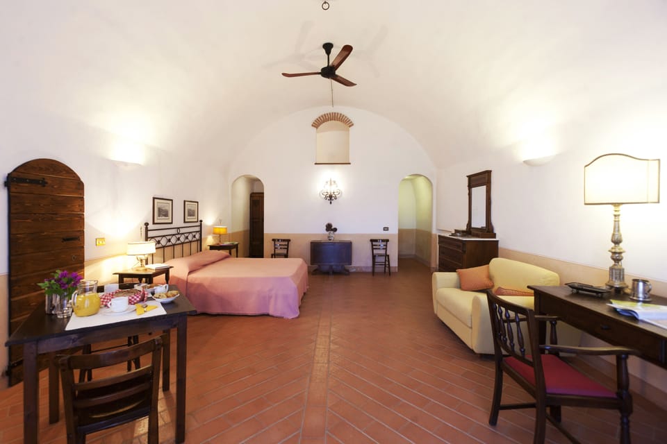Comfort Double Room | WiFi (free), bed sheets